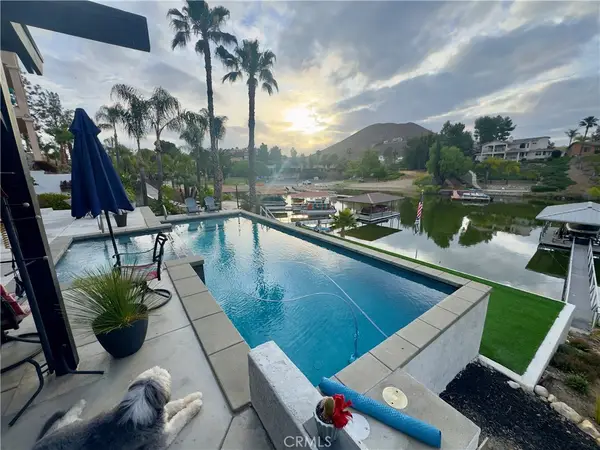 22084 San Joaquin W, Canyon Lake, CA 92587