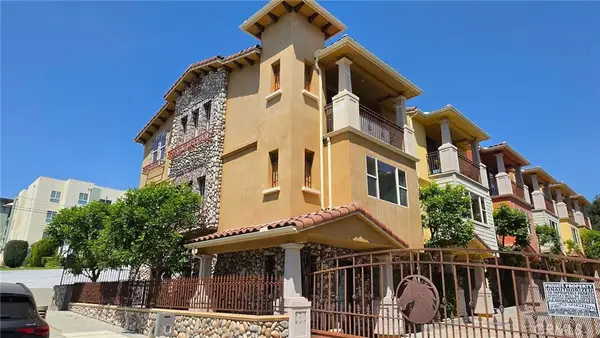 10121 W Amber Court, Tujunga, CA 91042