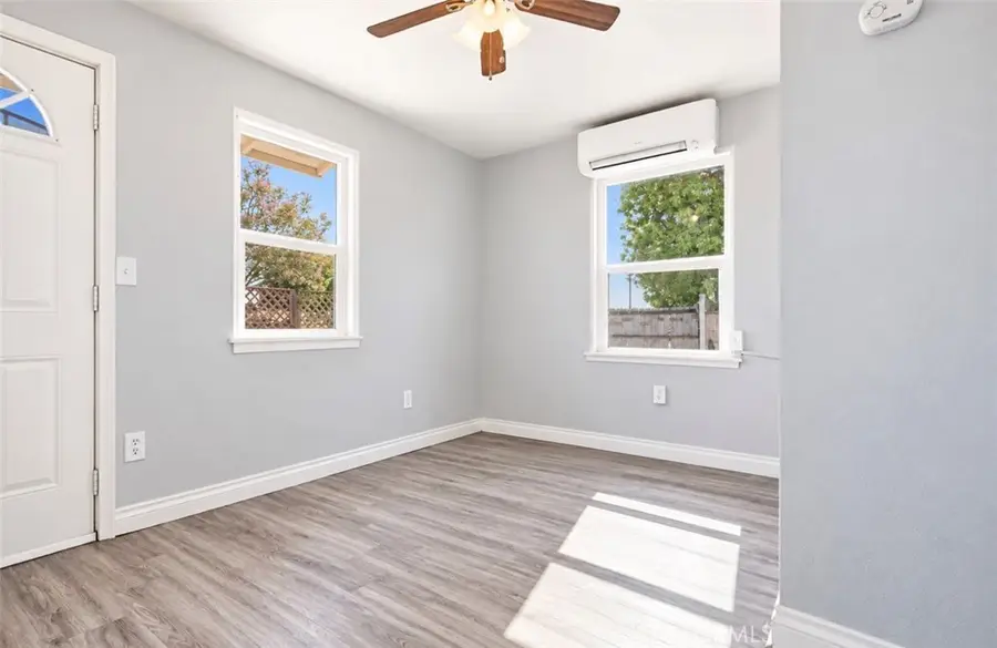 464 W 34th Street, San Bernardino, CA 92405 - #2