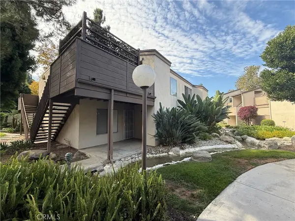 1466 Cabrillo Park, Santa Ana, CA 92701