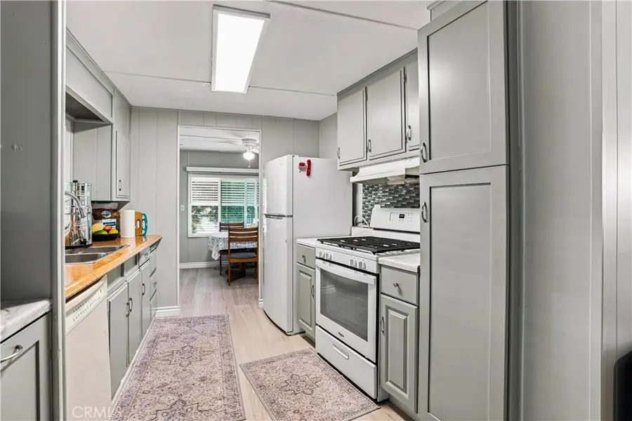 332 N. Lyon Avenue #67, Hemet, CA 92543 - #3