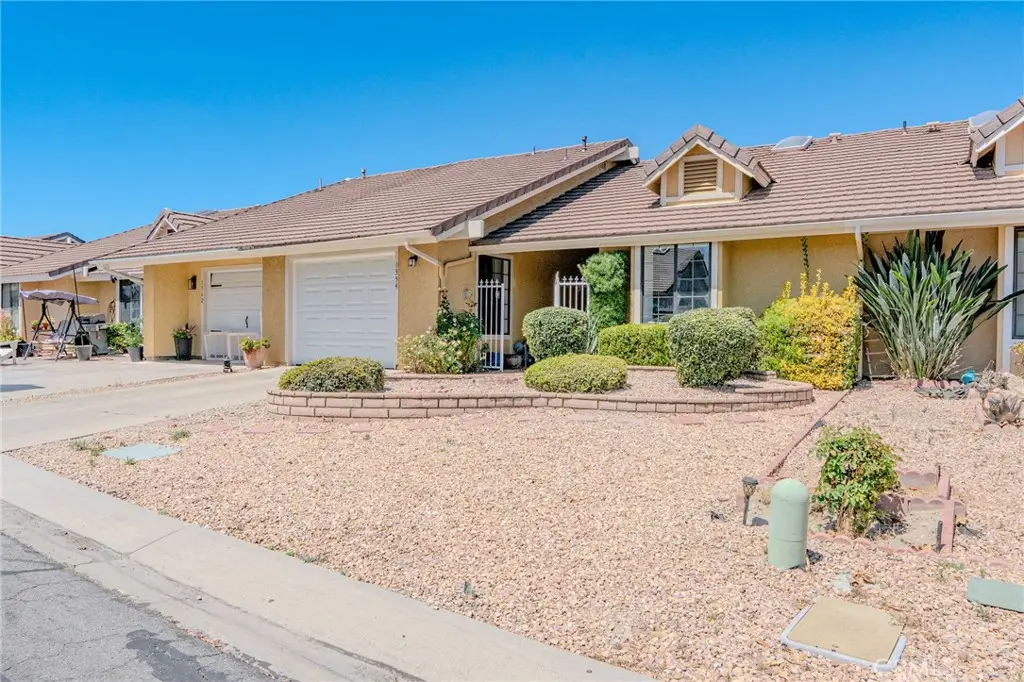 1354 Yorktown, San Jacinto, CA 92583 - #1