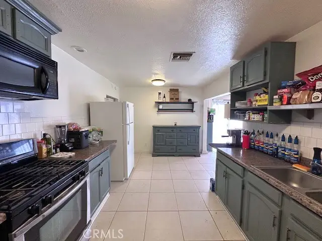 155 N 3rd Street #1, Blythe, CA 92225 - #2