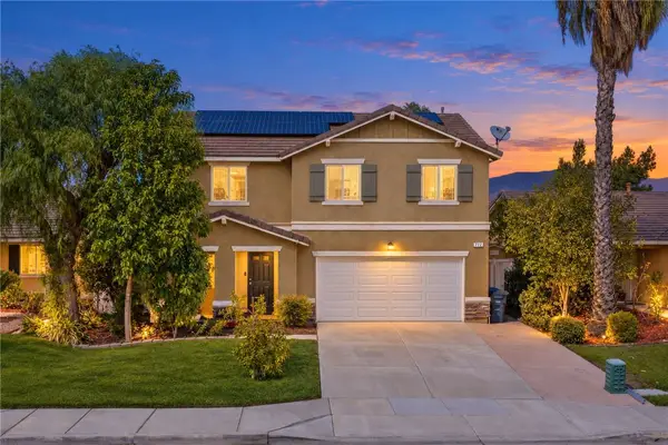 702 Gloriosa Avenue, Perris, CA 92571