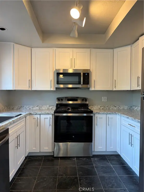 308 Hillside Court, Vista, CA 92084