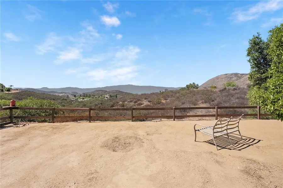 24386 Cornstalk Road, Wildomar, CA 92595 - #2