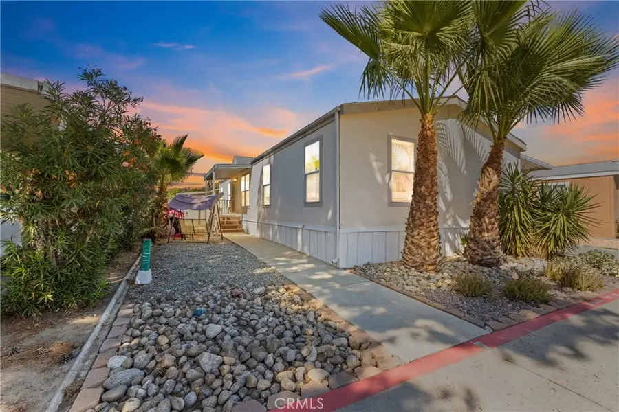 913 S Grand, San Jacinto, CA 92582 - #2