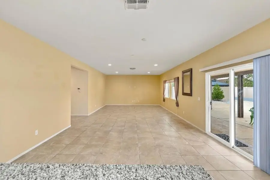 26968 Buffalo, Winchester, CA 92596 - #2