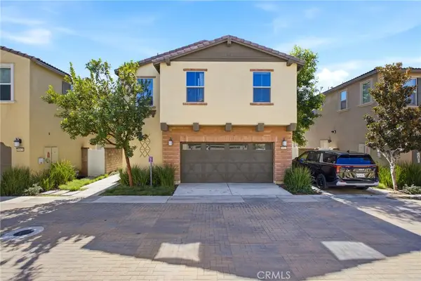 30425 Village Knoll Drive, Menifee, CA 92584