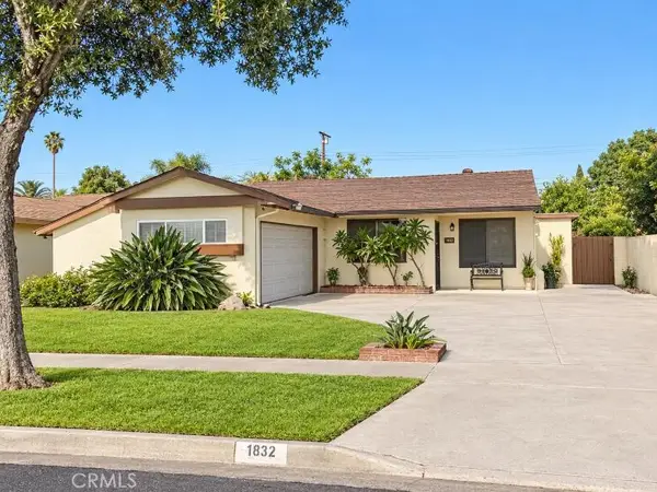 1832 S Bamdal, Santa Ana, CA 92704
