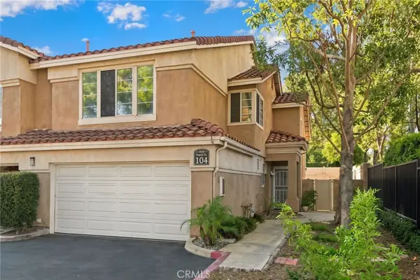 2030 Napoli Court #104, Corona, CA 92881