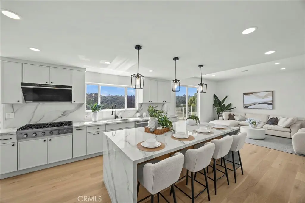 2377 Mount Olympus Drive, Los Angeles, CA 90046 - Image #1