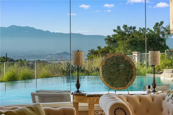 423 Cleveland Way, Corona, CA 92881