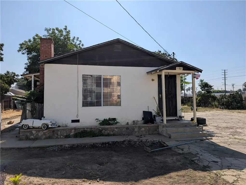 128 N Myrtle Avenue, Pomona, CA 91768 - #1