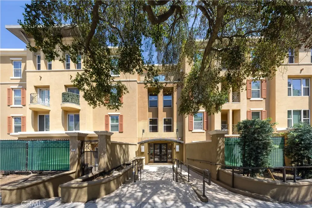 128 N Oak Knoll Avenue #317, Pasadena, CA 91101 - Image #1