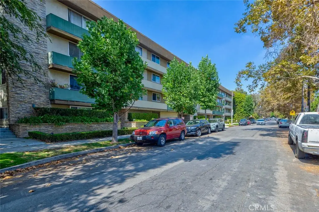 525 N Sycamore Avenue #326, Los Angeles, CA 90036 - Image #1