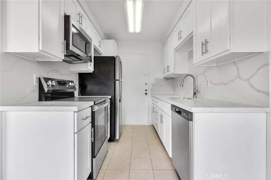 525 N Sycamore Avenue #326, Los Angeles, CA 90036 - Image #3