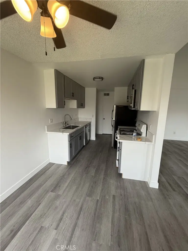 700 West La Veta Avenue #E4, Orange, CA 92868 - Image #3