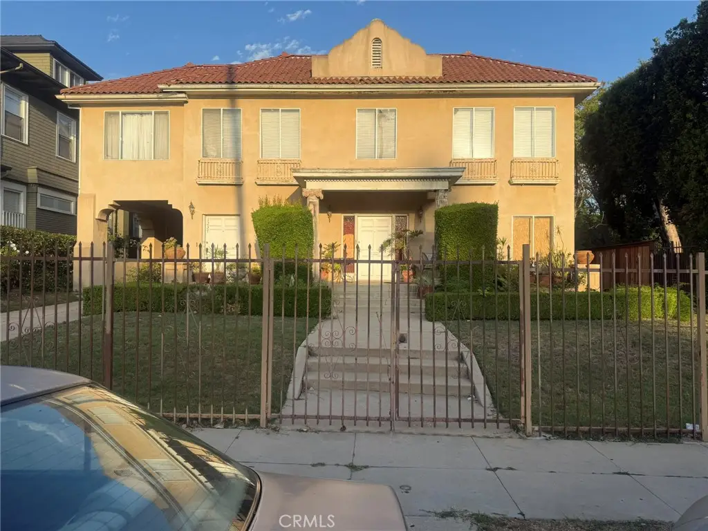 1235 3rd Avenue, Los Angeles, CA 90019 - Image #1