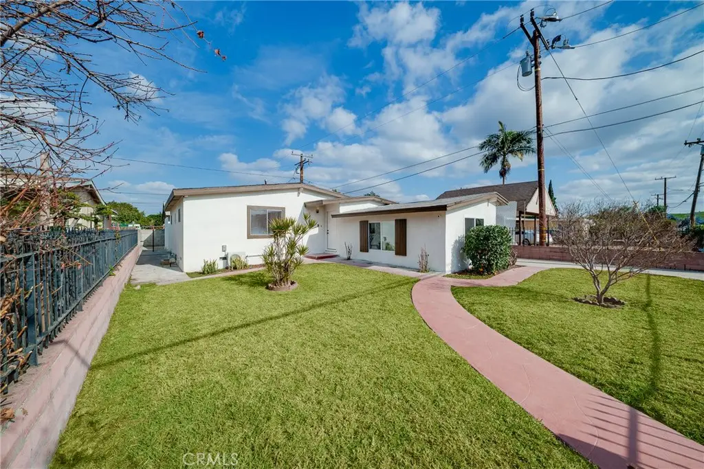 11221 Fineview, El Monte, CA 91733 - #1