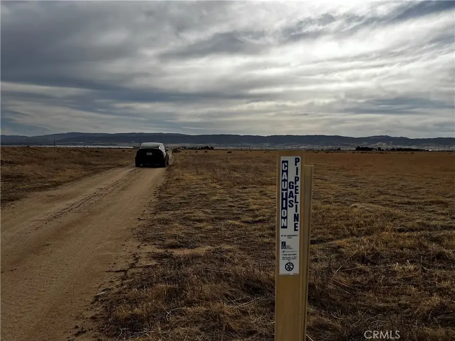 90 W Avenue G2, North Antelope Valley, CA 93536 - #3