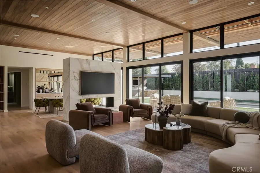 23740 Killion Street, Woodland Hills, CA 91367 - Image #3