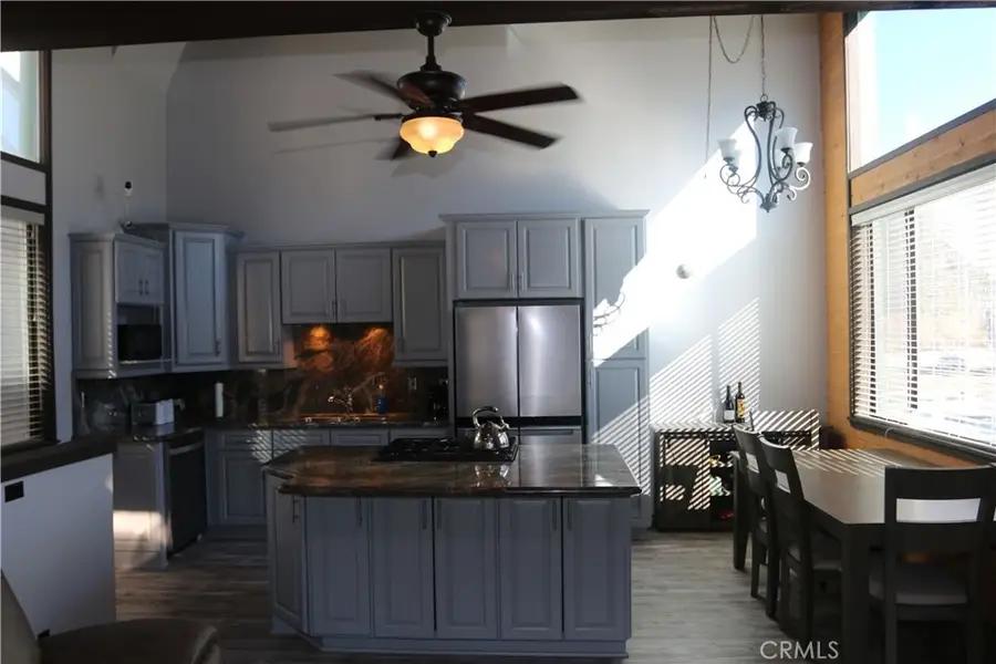 42537 Moonridge Road, Big Bear Lake, CA 92315 - Image #3