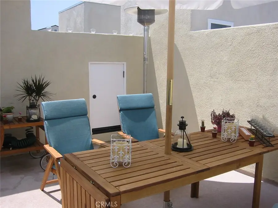 10623 Moorpark Street #1, North Hollywood, CA 91602 - #2