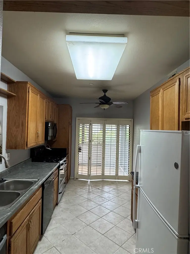 2538 W Macarthur, Santa Ana, CA 92704 - #3