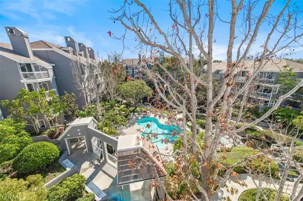 20301 Bluffside Circle #D401, Huntington Beach, CA 92646