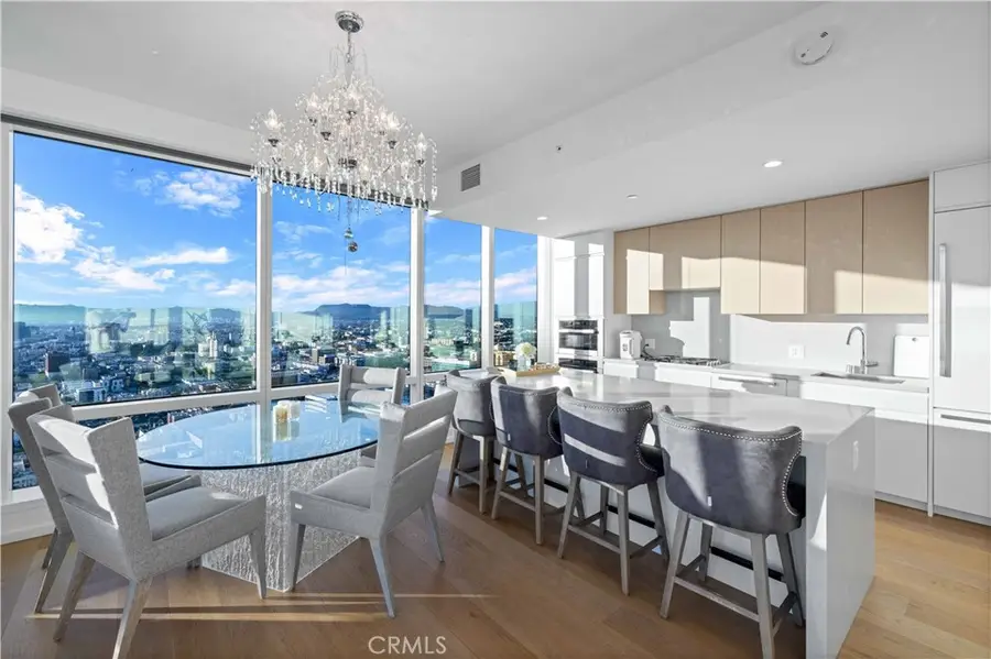 877 Francisco Street #4111, Los Angeles, CA 90017 - #2