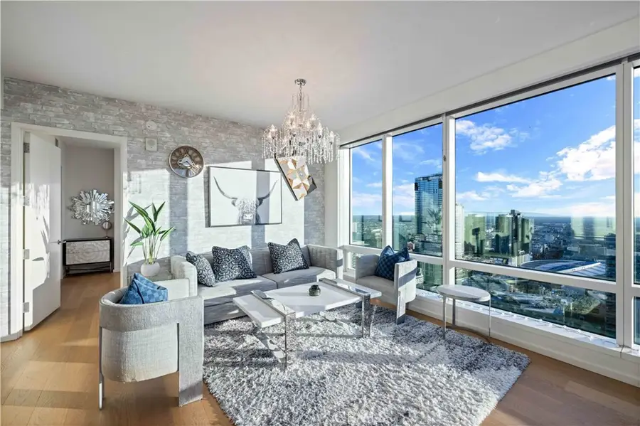 877 Francisco Street #4111, Los Angeles, CA 90017 - #3