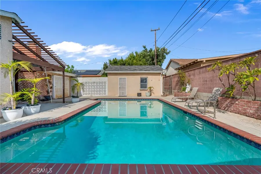 10624 S 6th Avenue, Inglewood, CA 90303 - #2