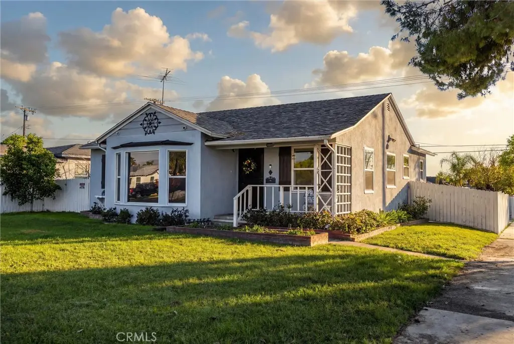 806 E I, Ontario, CA 91764 - #1