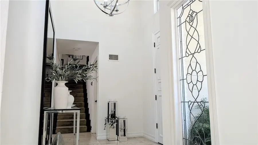 20224 Chapter, Woodland Hills, CA 91364 - #3