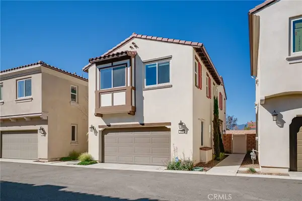 208 Bonita Ln, Rialto, CA 92376