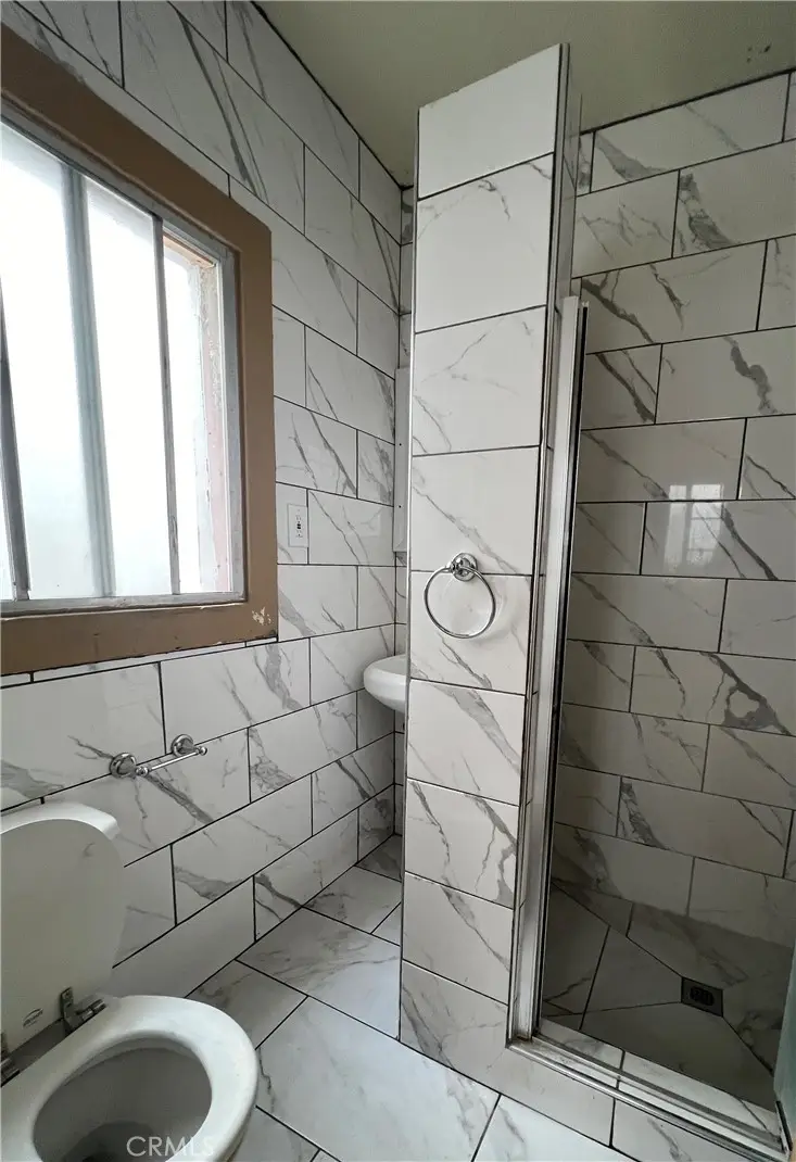 717 Columbia Avenue, Los Angeles, CA 90017 - #3