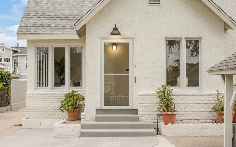 2070 El Sereno, Pasadena, CA 91103 - #2
