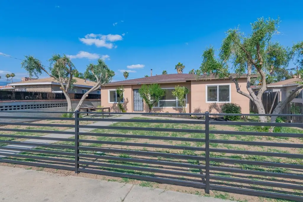 1360 S Thomas, Pomona, CA 91766 - #1