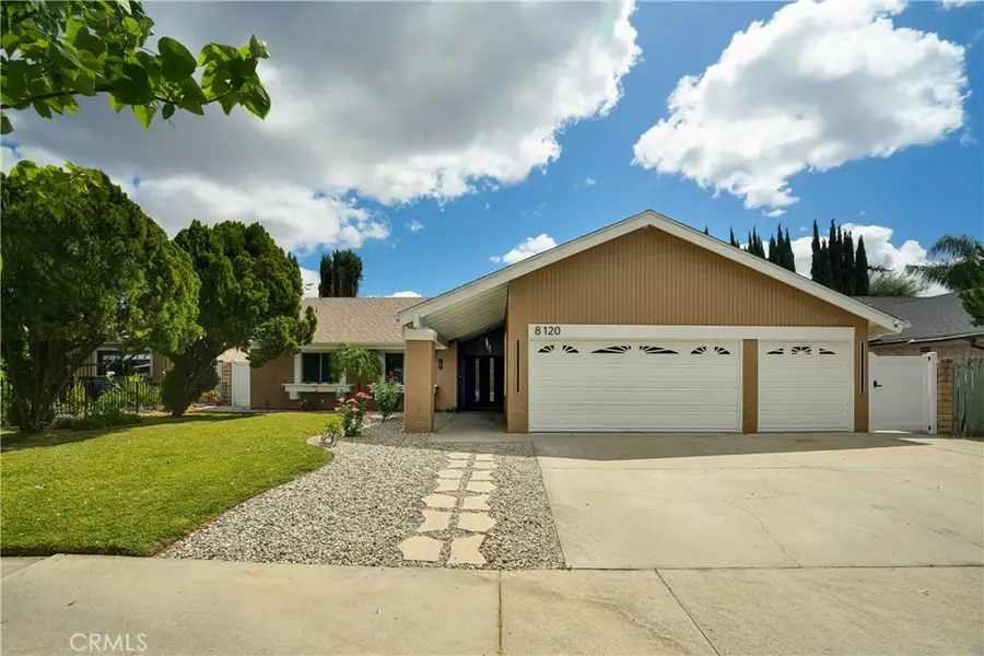 8120 Glade Avenue, Canoga Park, CA 91304 - #2
