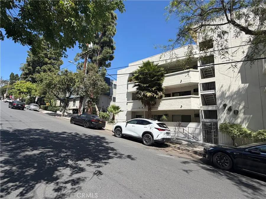 960 Larrabee, West Hollywood, CA 90069 - #2
