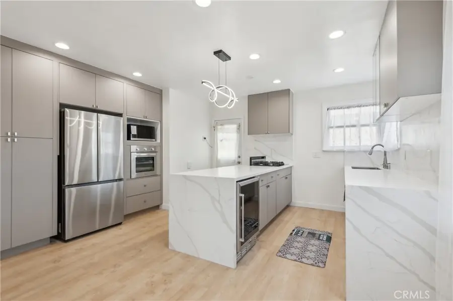 703 Avenue D, Redondo Beach, CA 90277 - #2