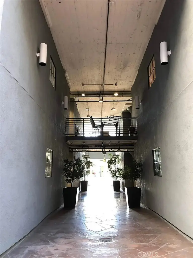 420 S San Pedro #306, Los Angeles, CA 90013 - #2