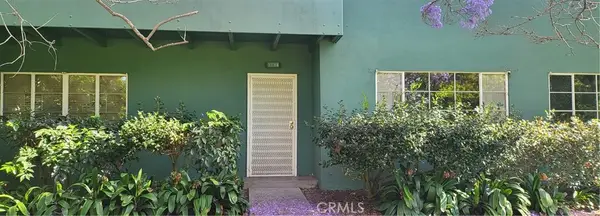 5148 Village Green, Los Angeles, CA 90016