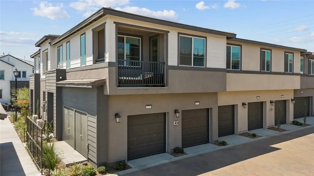 4276 S Montoya Paseo, Ontario, CA 91762 - #1