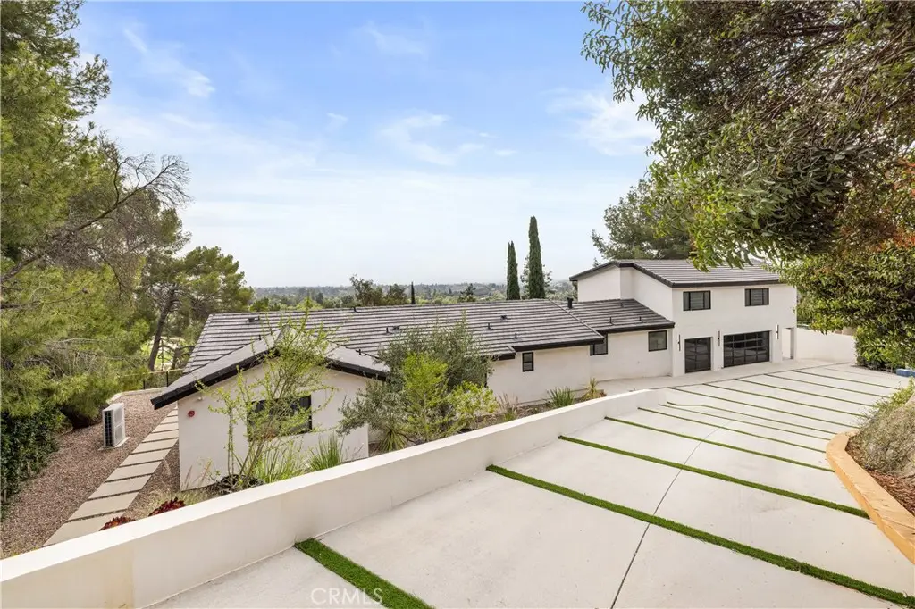 122 Patrician Way, Pasadena, CA 91105 - #1