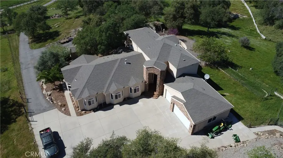 33099 Road 800, Raymond, CA 93653 - #2