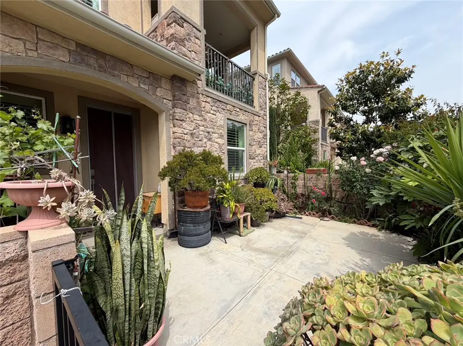 1623 W Glendon, Alhambra, CA 91803 - #2