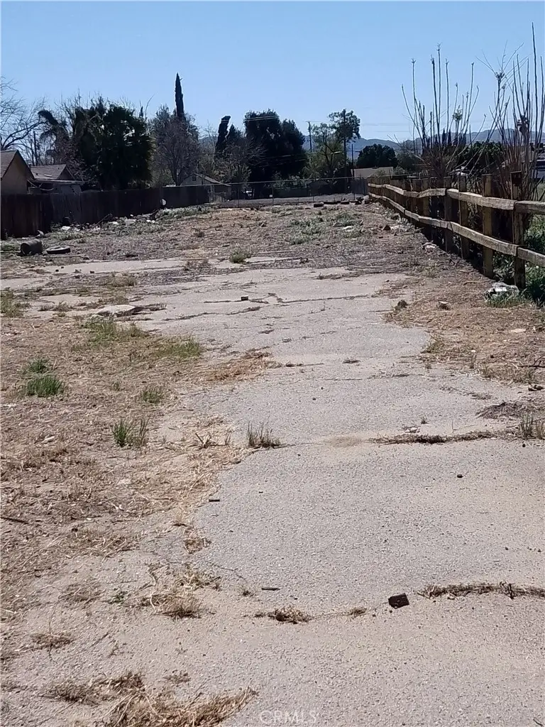 1113 E 3rd Street, San Bernardino, CA 92410 - #1