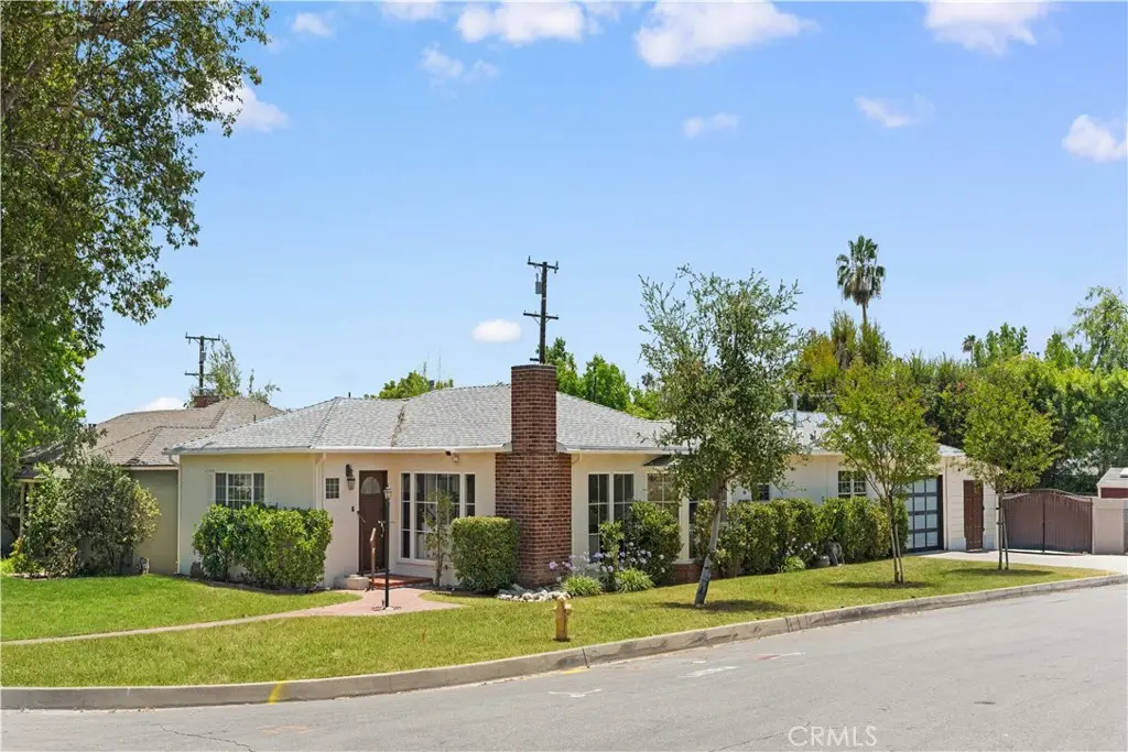 2326 Galbreth, Pasadena, CA 91104 - #1